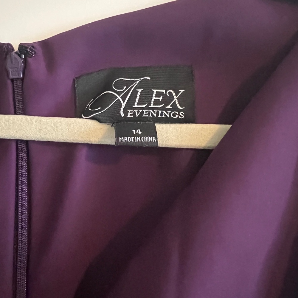 Alex Evenings Summer Plum Draped Sheath Special Occasion Long Dress Size 14 - Picture 4 of 10